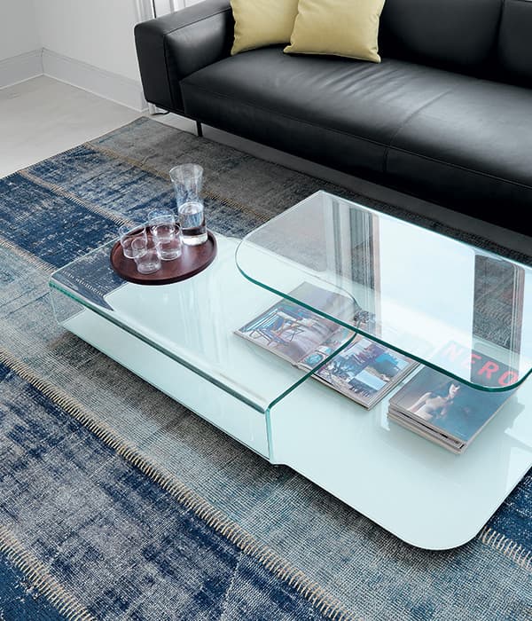 Hug by Sovet Italia