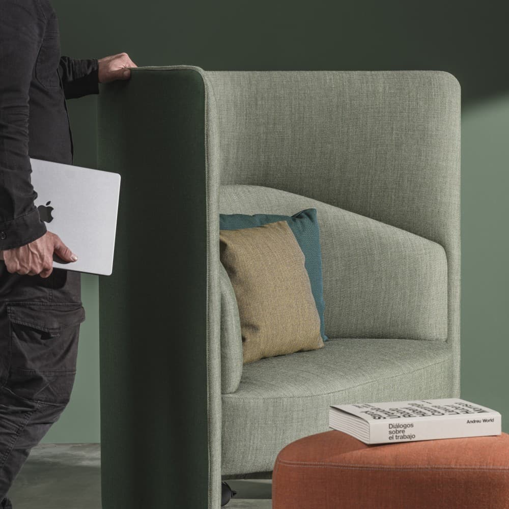 In Out Office by Andreu World