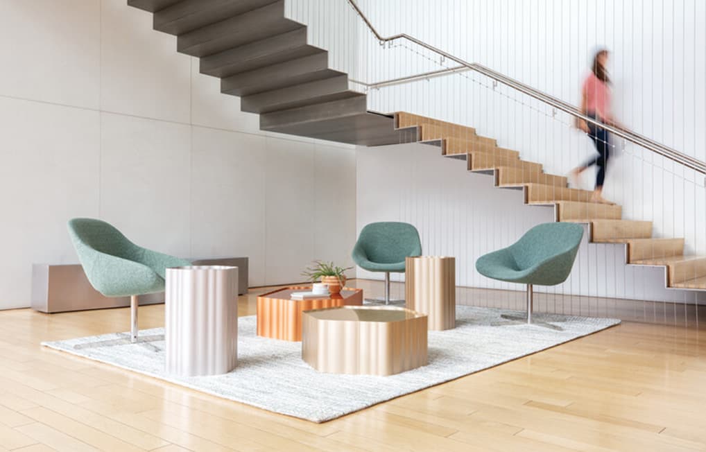 Beso lounge by Artifort