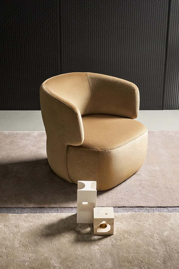 Doge by Bonaldo